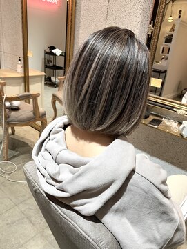 ナブラ(NABLA) 『倉敷美容室』『NABLA』バレイヤージュハイライトミディボブ