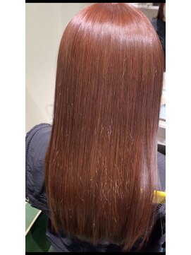 エムスリーディー アルル 赤坂店(M3D alulu) 上品で可愛らしいボルドーカラー