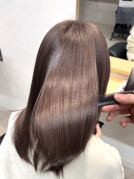 トト 船橋店(toto.) 黒髪/グレーベージュ/レイヤーロング/前髪パーマ[西船橋/津田沼]