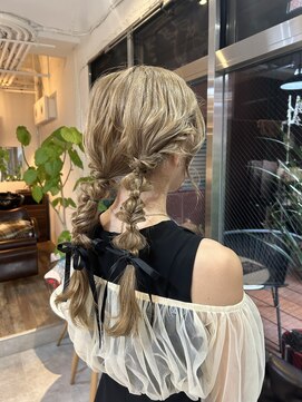 キュリオ(CURIO) お呼ばれヘア◎ツインアレンジ