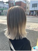 ホワイトベージュ×白髪ぼかし