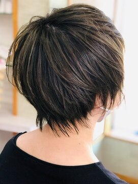 マニッシュ(mannish) オリーブ.ダークトーンカラー＆アシメヘア