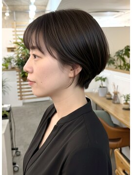 大人ショートボブ/レイヤーショート/前髪あり/20代30代40代
