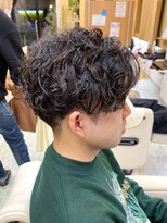 マキシム ナカイ(MAXIM NAKAI)&nbsp;メンズショート刈り上げスパイラルパーマ