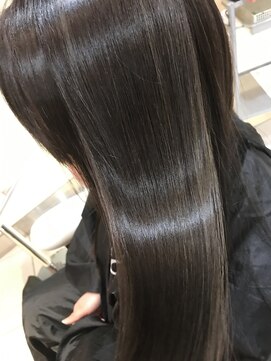 ヌーム 塚本店(NOOM) 艶髪 縮毛矯正+ケアトリートメント【NOOM塚本店】