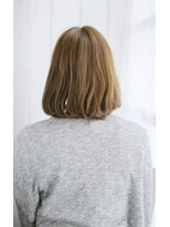 オティアプラスエヌ(OTTIA+n)&nbsp;20代30代40代　ノンストレスなスリークボブ【松山】