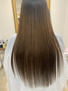 アンフィユヌキャトル(AnFye une Qatll) [AnFye une Qatll」ジュエリーシステム ×LULUTr×縮毛矯正