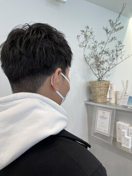 ロミーオム 本厚木(ROMMY. Homme) メンズライクすっきり刈り上げショート