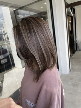 ナンバー(number+) 20代30代ハイライトバレイヤージュブリーチ立体感透け感