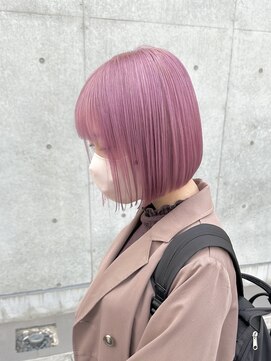フリーラ 表参道(freera) @kamiishi_freera　ピンクラベンダー/内巻きボブ/ブリーチカラー