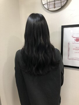 ニーナ ヴィジョン(NINA visioN) カット+プルエクステ