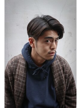 グルーマーズトウキョウ 渋谷店(GROOMER/S TOKYO) グランジパートスタイル 【 刈り上げ 】<バーバー> <男性専門>