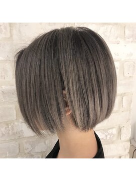 カルラ(Karra) アッシュブラウンボブ