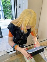 フラム 渋谷(flamme)&nbsp;抜きっぱなしブリーチのブロンドヘアー