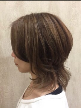 ソカロ ZOCARO ウルフカット