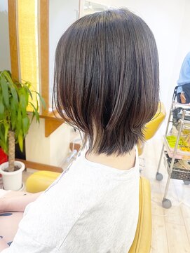 モリオ フロム ロンドン 成増店 【morio成増 セリザワ】レイヤーボブ イヤリングカラー