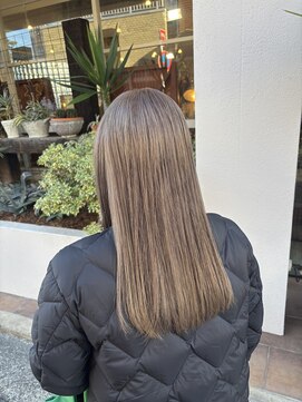 ドゥニカ(donica) ベージュ