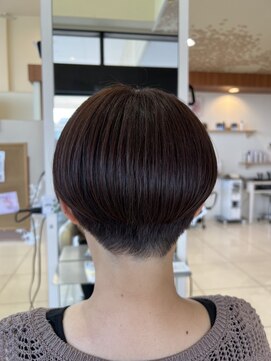 アンフェリール 原島店(Em Fellir) 大人ショート/アッシュブラック/30代40代50代