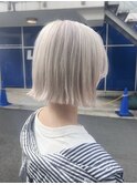 ダブルカラー/黒髪/ボブルフ/ネビージュ/原宿/前髪/ホワイト