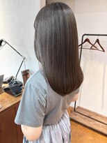 ノル(Knoll)&nbsp;広がりを抑えられる。艶セミロング。【30代、40代、50代、銀座】