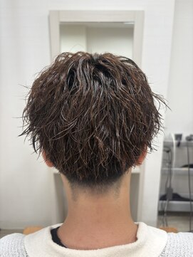 エルゴ 川崎西口(ergo) ブラウンカラーのツイストパーマ