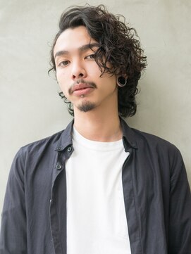 ソーコ 渋谷(SOCO) 【SUN】セクシーワイルドアップバング黒髪スパイラル*菅原誠