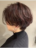 ベリーピンクのハンサムショート