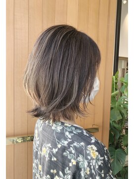 シャメル(Chamel) 外跳ねレイヤースタイル◇20代30代40代◇ハイライト
