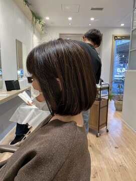 コノアラボ 守谷店(Conoah labo) 大人ハイライト 毛先カール