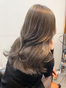 アリュウル 表参道(ALLURE) オリーブベージュ グレージュ ピスタチオカラー 韓国