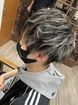 トゥルークリエイション 北千住(True Creation--) ホワイトベージュハイライト