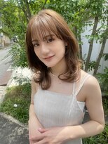 大人かわいいふわっとミディアムレイヤーカット/シースルー前髪
