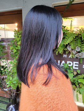 スクエアウーノ 博多(SQUARE＊UNO HAKATA) ブラウンアッシュヘア　艶感　ロングヘア　抜け感　透明感カラー