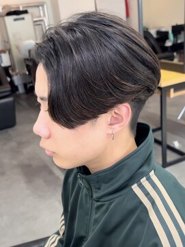 グッドタイムエフティフィフス 横浜西口(GoodTimes ft.fifth) センターパートニュアンスパーマワンカールパーマコンマヘア横浜