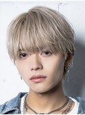メンズヘアナチュラルブリーチカラーホワイトベージュマッシュ