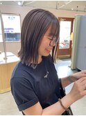 切りっぱなし×グレージュカラー
