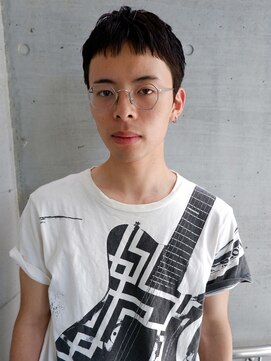 オーオ シカシカ(OOO YY) ミニマルベリーショート