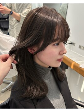 ミーナ バイ アーバン(Meena by urban.) 【stylist a AIKA】オリーブグレージュとくびれレイヤー