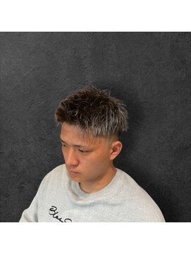 宮崎理容院 並木坂店 ホワイトメッシュスパイキーショート