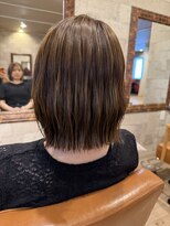 ヘアサロン アプリ(hair salon APPLI) 透明感ベージュ×外ハネボブ