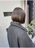 大人のミニボブ×透明感アッシュ