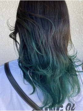 ダリー 新さっぽろ店(Dali) グリーン裾カラー◆ブリーチダブルカラー