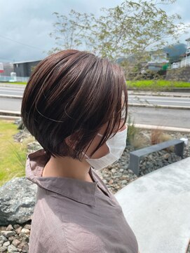 パルムヘアー(Palm hair) シアーモーブショートボブ