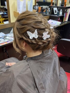 ガラ(GALA) 赤パンのヘアセット