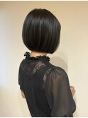 前下がりミニボブ
