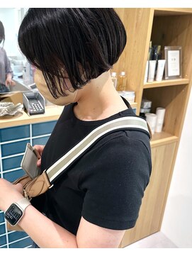 オーシャン(Ocean) ［Ocean Hair&Life 水田］ぱっつん前髪☆ぱっつんボブ/ミニボブ