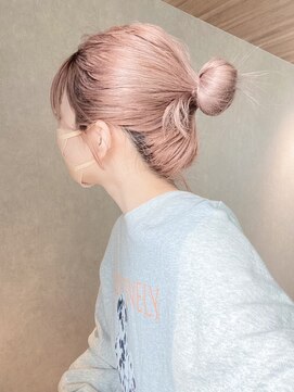 ディッセンバー 神宮前(December) ピンクベージュ 前髪 アレンジ