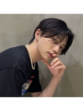 ソルレム(sol-lem) センターパートマッシュ