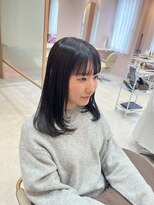 フィーカ(fika)&nbsp;レイヤーカット×アッシュグレージュカラー