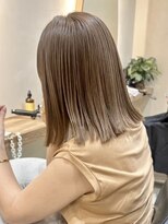 ヒビヲ(HIBIO)&nbsp;横浜タッセルボブ切りっぱなしボブ外ハネボブ長めボブレイヤー